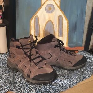 🌻Boulder Merrell Mens Boots🌻